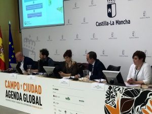 FADEMUR Castilla-La Mancha ha participado en un debate sobre despoblamiento dentro de la programación del Conama Local 