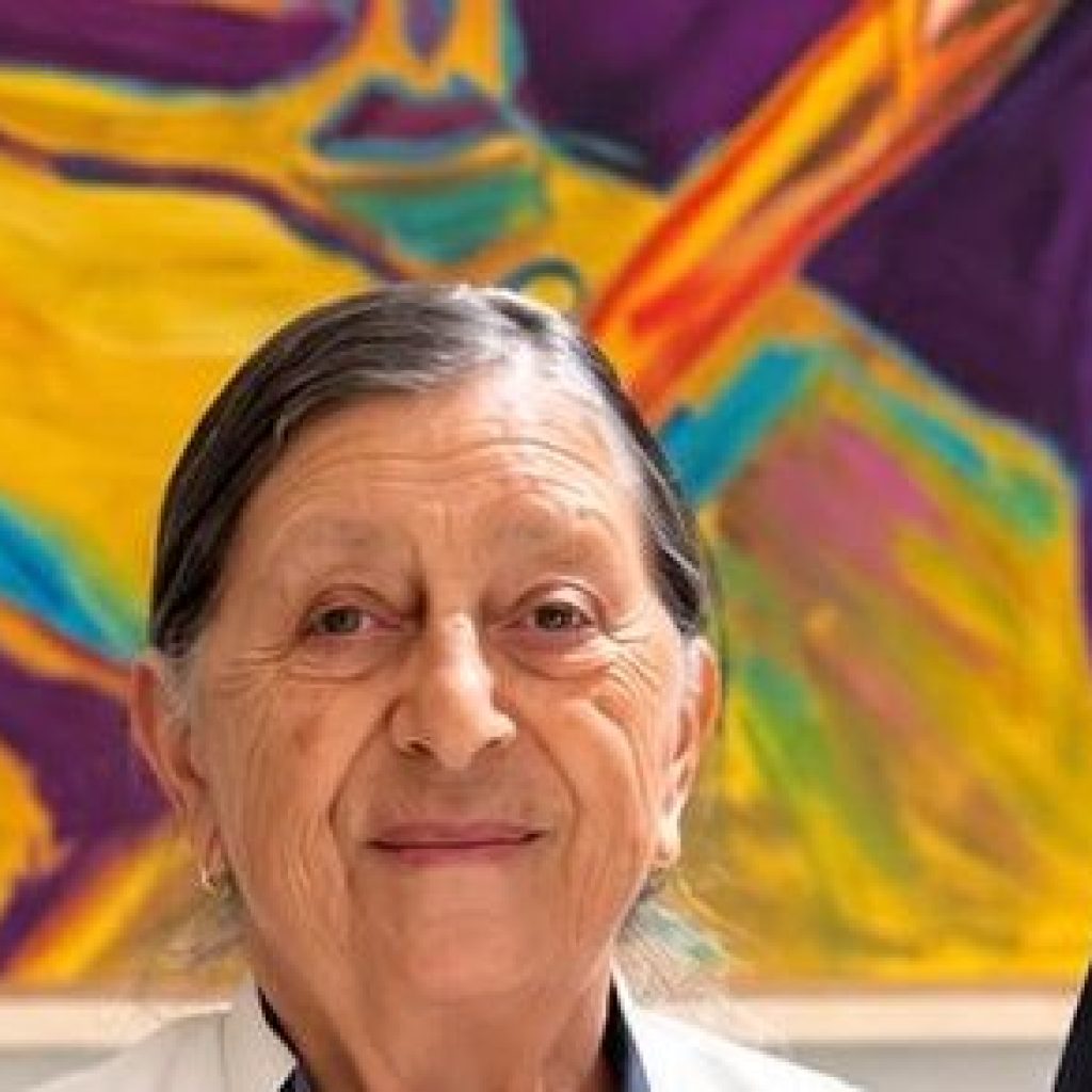 FADEMUR Catalunya entrega en Barcelona el premio estatal de la Federación de Asociaciones de Mujeres Rurales a Luz Haro Guanga, lideresa campesina de Ecuador.